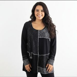 Claire France chic black and white patchwork tunic, Artsy Top, plus size 1X